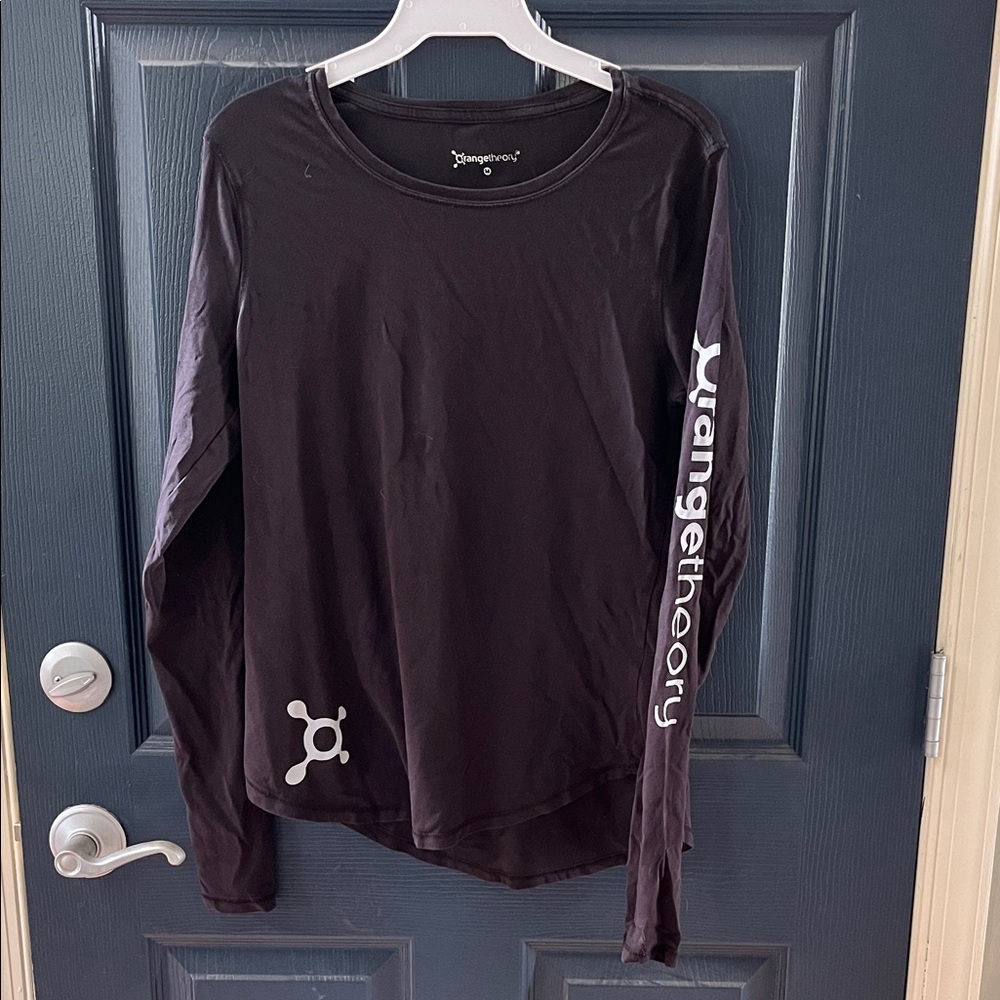 Orangetheory women’s Black Long Sleeve Tee